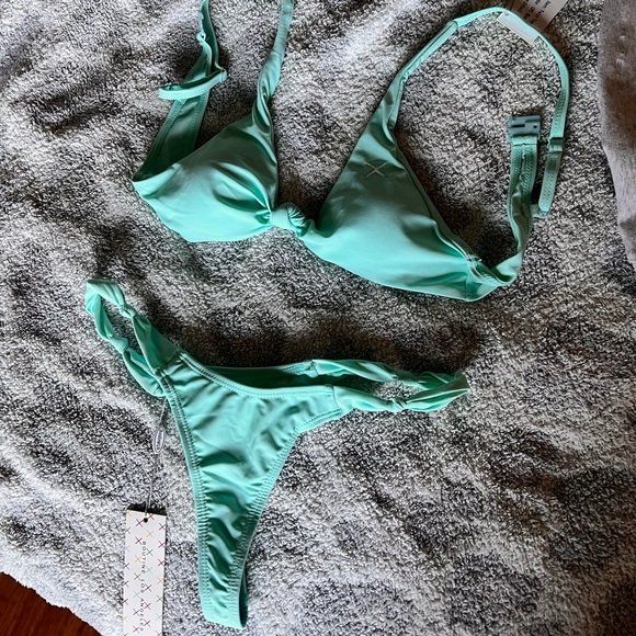 New with tags boutineLA bikini - Picture 2 of 2